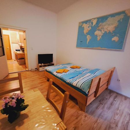 Astoria Central Appartement 10 Minutes To Downtown Vienna Exterior photo