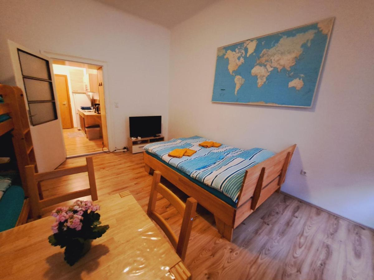 Astoria Central Appartement 10 Minutes To Downtown Vienna Exterior photo